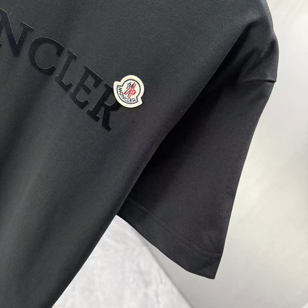 MONCL* * 2026 New Arrival T logo ：Black White Dark Blue Sizes：S M L XL XXL